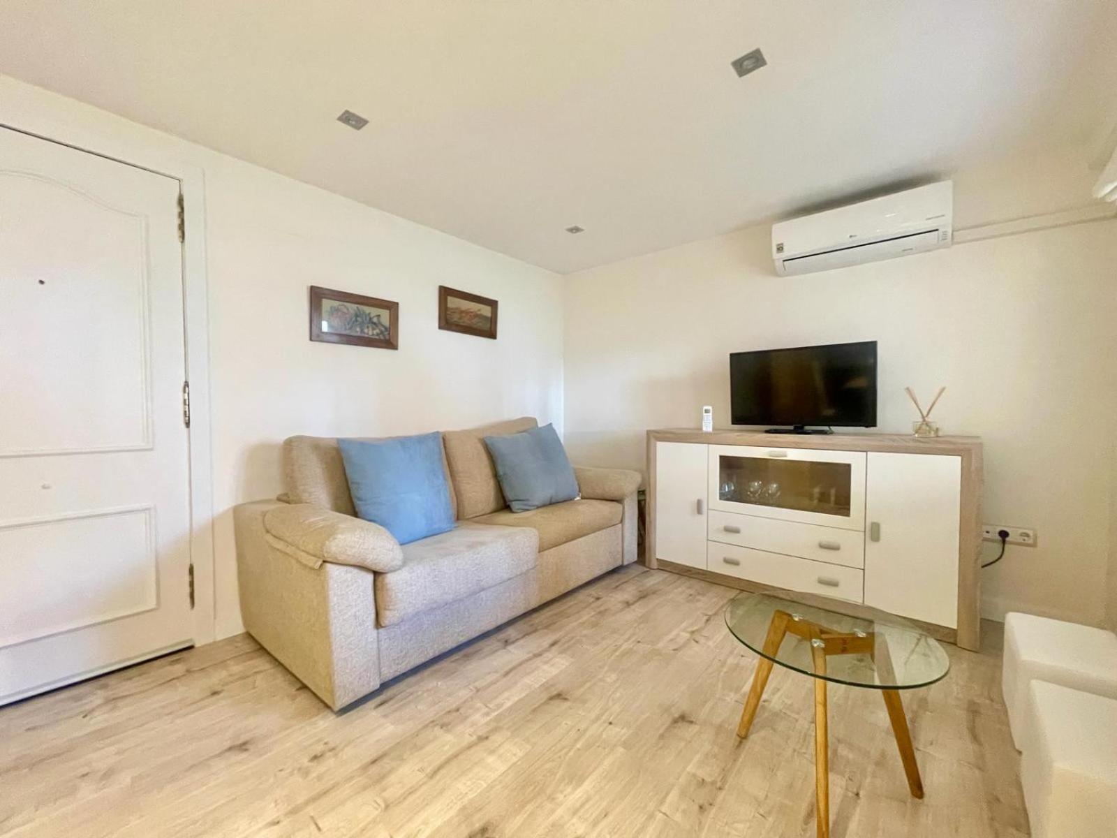 White House Nervion Apartment Benidorm Bagian luar foto